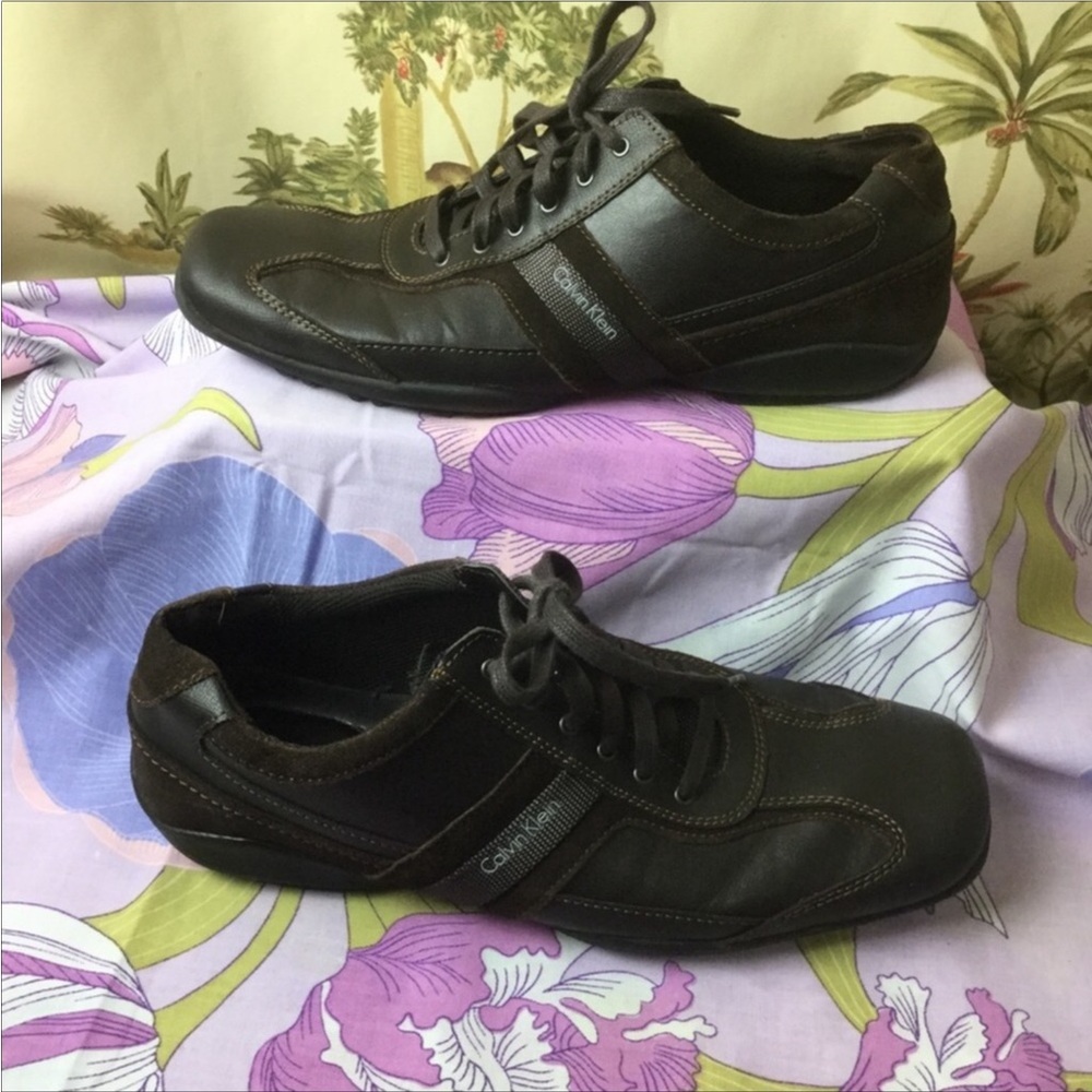 Like New Calvin Klein Men’s Leather Brown Sneakers